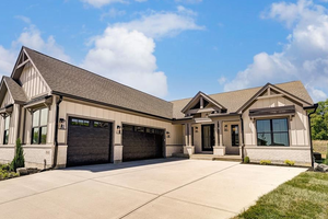 Picture of 9345 Rochelle Lane, Clearcreek Twp, OH 45458