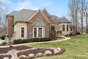 Picture of 7813 Country Brook Court, Springboro, OH 45066