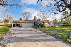 Picture of 359 E Spring Valley Pike, Dayton, OH 45458