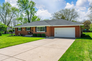 Picture of 1877 Bledsoe Drive, Bellbrook, OH 45305