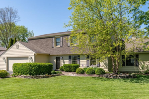 Picture of 811 W Spring Valley Pike, Washington TWP, OH 45458