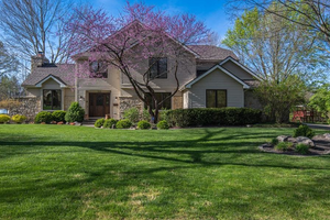 Picture of 325 Trailwoods Drive, Dayton, OH 45415